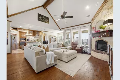 105 Mesquite Court, Decatur, TX 76234 - Photo 5