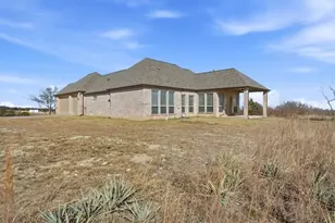 4021 J E Woody Rd, Springtown, TX 76082 - Photo 37