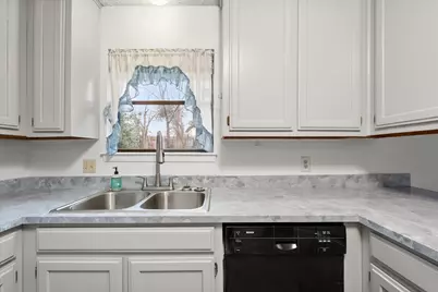 2305 Gilbert Circle, Arlington, TX 76010 - Photo 9