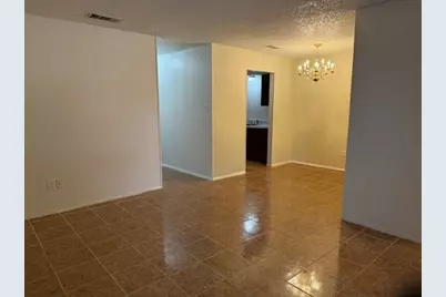 2725 Petersburg Drive, Arlington, TX 76014 - Photo 9