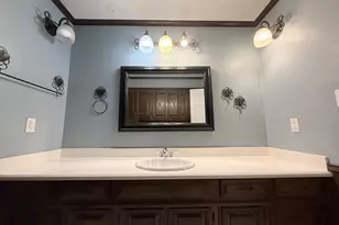 1200 E Franklin St, Hillsboro, TX 76645 - Photo 5