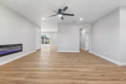 10129 Newcombe Drive, Dallas, TX 75228 - Photo 11