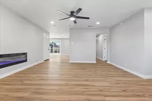 10129 Newcombe Dr, Dallas, TX 75228 - Photo 11