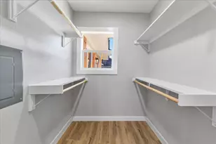 10129 Newcombe Dr, Dallas, TX 75228 - Photo 23