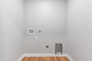 10129 Newcombe Dr, Dallas, TX 75228 - Photo 27