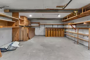 10129 Newcombe Dr, Dallas, TX 75228 - Photo 31