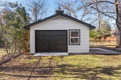 10129 Newcombe Drive, Dallas, TX 75228 - Photo 3