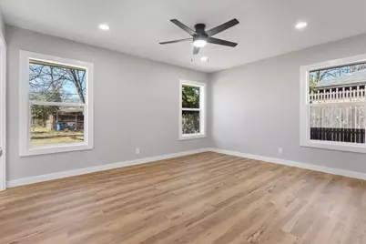 10129 Newcombe Drive, Dallas, TX 75228 - Photo 15