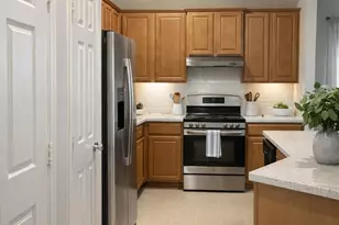 605 Crystal Falls Dr, McKinney, TX 75071 - Photo 3