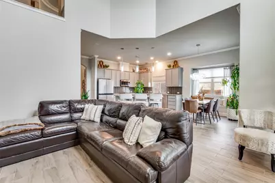 329 Valentino Way, Grand Prairie, TX 75052 - Photo 3