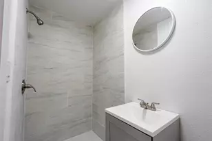 335 N Marsalis Ave, Dallas, TX 75203 - Photo 7