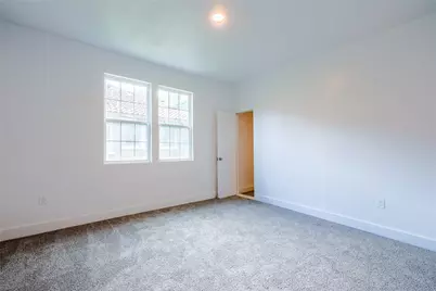 335 N Marsalis Avenue, Dallas, TX 75203 - Photo 7