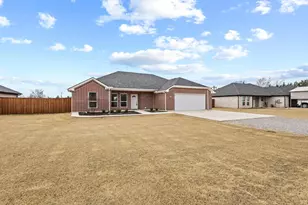 899 W Cardinal St, Ector, TX 75439 - Photo 3