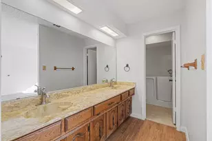 1525 Juniper Ln, Lewisville, TX 75077 - Photo 27