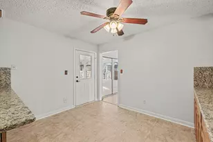 1525 Juniper Ln, Lewisville, TX 75077 - Photo 25