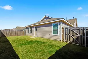 2928 Dora Dr, Fort Worth, TX 76119 - Photo 27