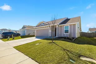 2928 Dora Dr, Fort Worth, TX 76119 - Photo 3