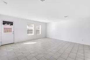 2928 Dora Dr, Fort Worth, TX 76119 - Photo 7