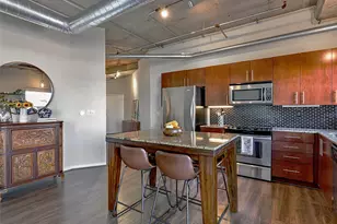 1001 Belleview St, Dallas, TX 75215 - Photo 3