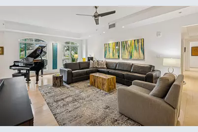 3401 Lee Parkway #105, Dallas, TX 75219 - Photo 1