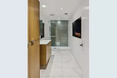 3401 Lee Parkway #105, Dallas, TX 75219 - Photo 27