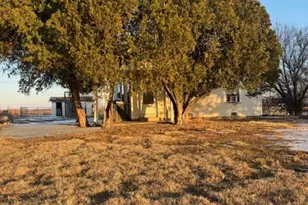 1601 Peterson Rd S, Iowa Park, TX 76367 - Photo 3