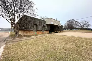 2003 W Arkansas Ln, Pantego, TX 76013 - Photo 1