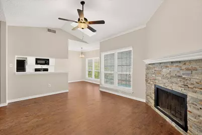 7151 Gaston Avenue #409, Dallas, TX 75214 - Photo 3