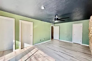 2000 Mill Creek Dr, Arlington, TX 76010 - Photo 19