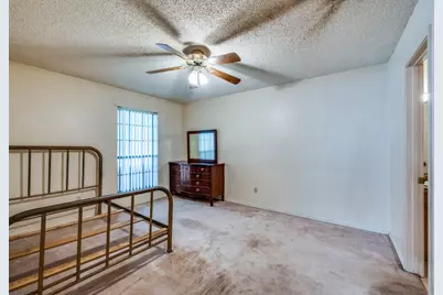 515 Guerin Drive, Arlington, TX 76012 - Photo 7