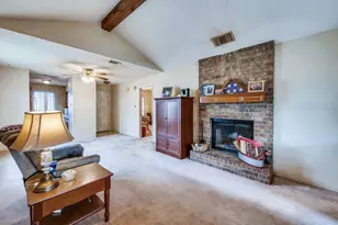 515 Guerin Dr, Arlington, TX 76012 - Photo 3