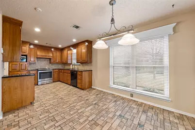 712 N Old Robinson Road, Robinson, TX 76706 - Photo 5