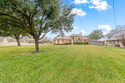 712 N Old Robinson Road, Robinson, TX 76706 - Photo 27