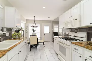 2209 Tangleridge Ln, Rowlett, TX 75088 - Photo 11