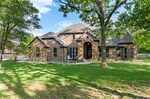 7401 Hilltop Dr, Fort Worth, TX 76108 - Photo 1