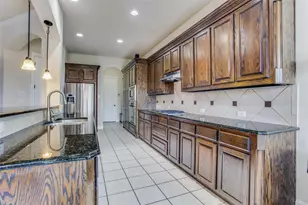 216 Florence Dr, Lewisville, TX 75056 - Photo 11