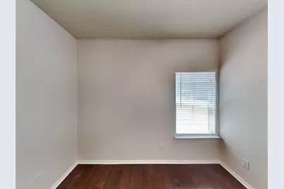 4921 Locke Avenue, Fort Worth, TX 76107 - Photo 13