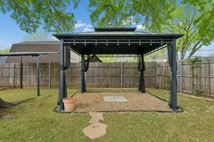 17 Lincolnshire Cir, Bedford, TX 76021 - Photo 33