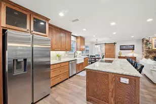 17 Lincolnshire Cir, Bedford, TX 76021 - Photo 11