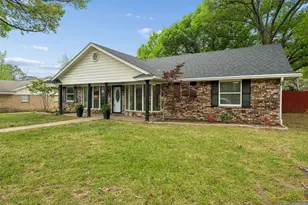 17 Lincolnshire Cir, Bedford, TX 76021 - Photo 1