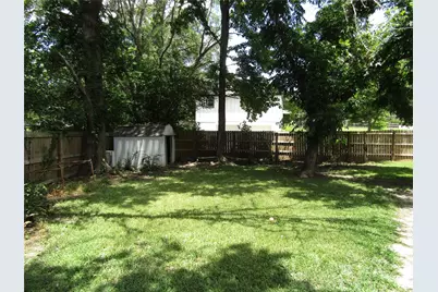 101 N Meadowbrook Drive, Overton, TX 75684 - Photo 23