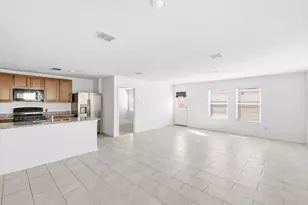 2928 Dora Dr, Fort Worth, TX 76119 - Photo 11