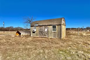 258 P R 2698, Alvord, TX 76225 - Photo 33