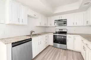 1302 Westwood Dr, Lewisville, TX 75067 - Photo 9