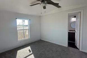 211 Alton, Ennis, TX 75119 - Photo 17