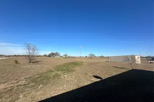 211 Alton, Ennis, TX 75119 - Photo 23