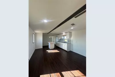 211 Alton, Ennis, TX 75119 - Photo 3