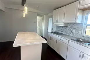 211 Alton, Ennis, TX 75119 - Photo 5