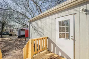 101 Kelly Ct, Azle, TX 76020 - Photo 25