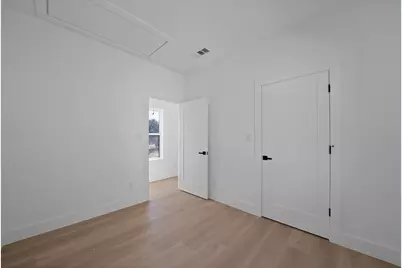 2404 Scott Street, Dallas, TX 75215 - Photo 17